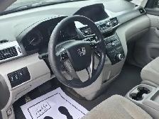 2012 Honda Odyssey EX GREAT FAMILY MINIVAN - Photo 13