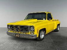 1975 Chevrolet C-10 Shortbox Stepside Shortbox Stepside / RWD