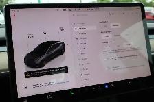 2022 Tesla Model 3 - Photo 22