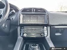 2020 Jaguar F-PACE Prestige | HEATED SEATS & STEERING - Photo 17