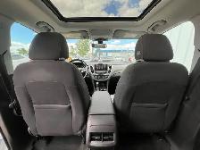 2018 Chevrolet Equinox LT AWD | Command Start | Power Tailgate - Photo 17