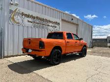 2019 Ram 1500 Classic Classic Hemi Crew Cab 5.7L V8 | No Acciden - Photo 5