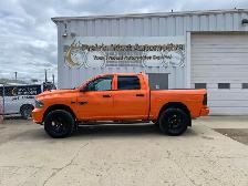 2019 Ram 1500 Classic Classic Hemi Crew Cab 5.7L V8 | No Acciden - Photo 8