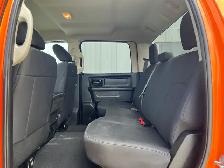 2019 Ram 1500 Classic Classic Hemi Crew Cab 5.7L V8 | No Acciden - Photo 13