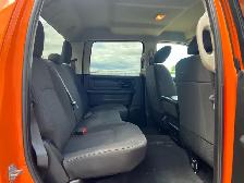 2019 Ram 1500 Classic Classic Hemi Crew Cab 5.7L V8 | No Acciden - Photo 15