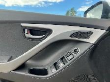2015 Hyundai Elantra SE | Sunroof | Heated Seats - Photo 24