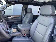 2026 GMC Yukon XL Denali - Photo 13