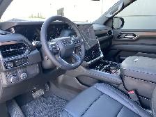 2026 GMC Yukon XL Denali - Photo 14