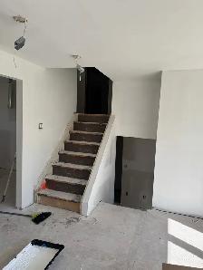 Professional Painter 15 yrs Exp Free Estimates - Photo 2