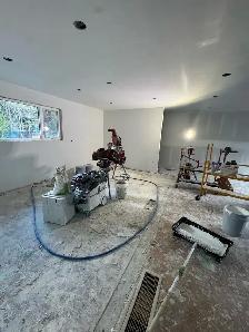 Professional Painter 15 yrs Exp Free Estimates - Photo 10