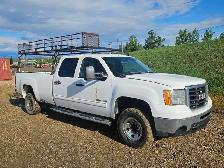 2010 GMC Sierra - Photo 2