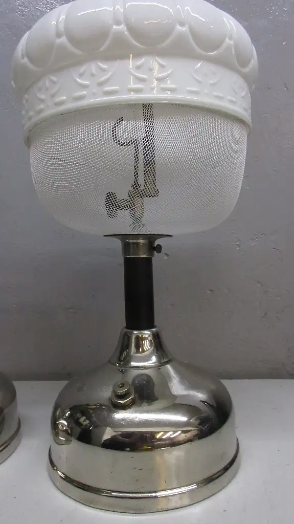 Canadian Coleman CQ 333 Quicklite Lamp & CQ - $200