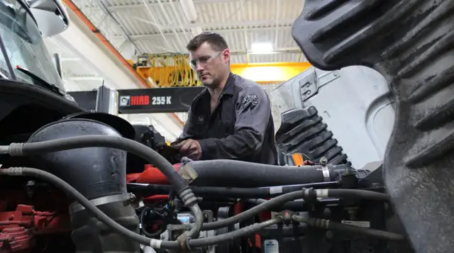 Diesel mechanic