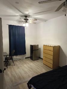 4-5 min du Metro Rosemont(UdM,UQAM...)Grande chambre,tout Inclus - Photo 3