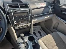 2012 Toyota Camry Hybrid - Photo 12