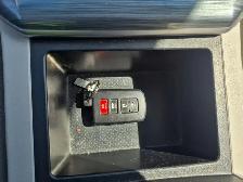 2012 Toyota Camry Hybrid - Photo 13
