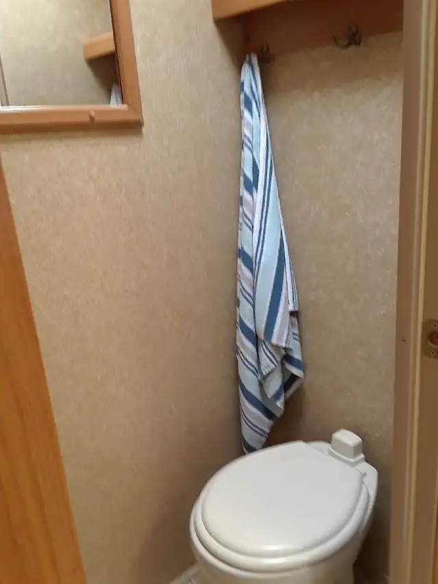 30 foot  5th wheel trailer