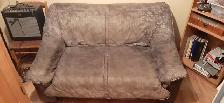 CAUSEUSE À DONNER