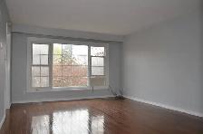 SPACEOUS 3-bedroom apartment - MAIN FLOOR - Photo 9