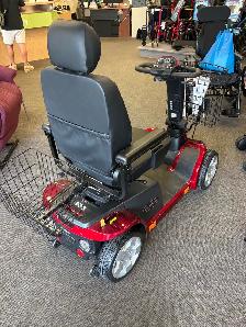 NEW Pride Pursuit ES 4 Wheeled Scooter - Photo 2