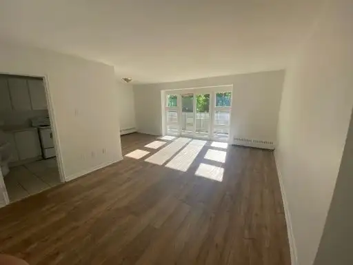 2 Bedroom 1 Bath Apartment for Rent