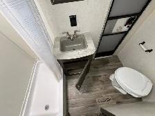 Spacious Family Bunkhouse Trailer – Room for Everyone! - Photo 7