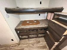 Spacious Family Bunkhouse Trailer – Room for Everyone! - Photo 15