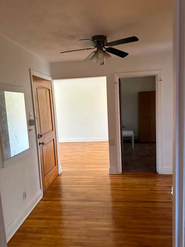 5 1/2 haut duplex 3 chambres libre 1er Juillet Montreal NDG
