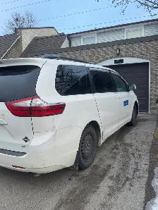 2016 TOYOTA SIENNA | Great Condition and Features - Photo 5