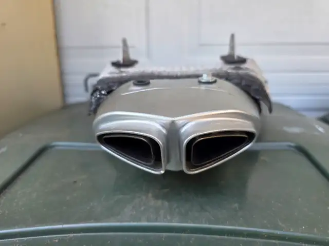2007 Kawasaki ZX6R18091-0329BODY COMPLETE REAR MUFFLER SHIELD