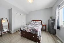 UP/DOWN LEGALLY SUITED HOME IN BLACKFALDS - Photo 4