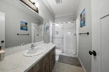UP/DOWN LEGALLY SUITED HOME IN BLACKFALDS - Photo 6