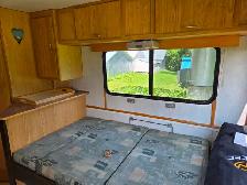 truck Camper - Photo 4