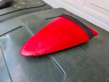 2007 Kawasaki ZX6R Rear Passanger Seat Red With Black Strap - Photo 3