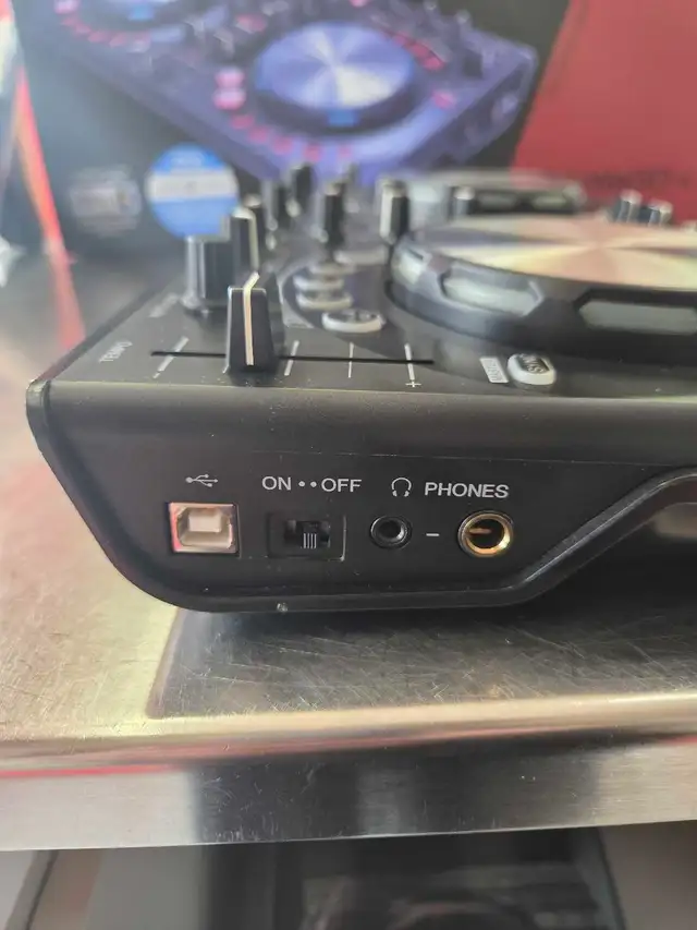 Table a Dj Pioneer