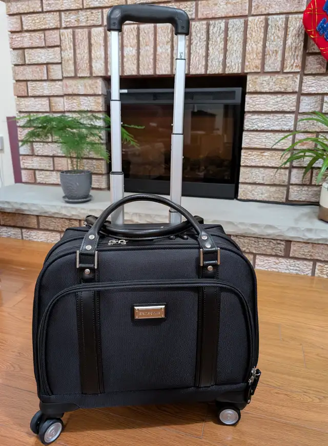 New Samsonite Spinner Mobile Office / Rolling Organizer
