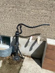 Antique Cast Iron Hand Water Pump - Photo 3
