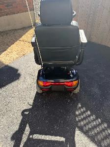 QUADRIPORTEUR / SCOOTER - Photo 2