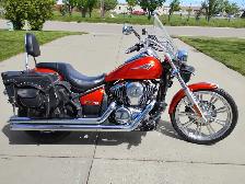 Kawasaki motorcycle - Photo 2