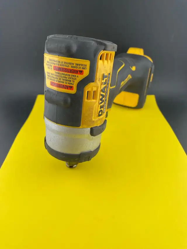 Dewalt DCF911 1/2" Impact Wrench