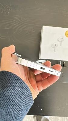 iPhone XS 256GB Unlocked - Mint Condition! - Photo 6