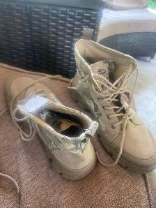 Camouflage boots