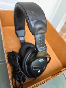 Eton Over The Head Headphones - Photo 4