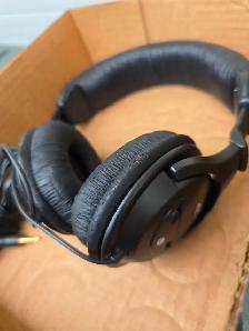 Eton Over The Head Headphones - Photo 5