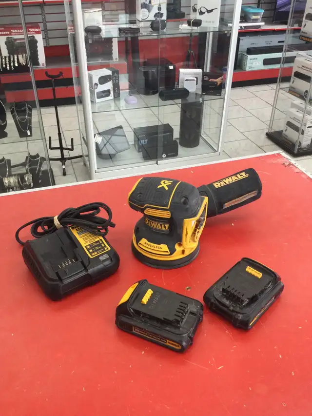 Sableuse orbital DeWalt