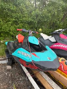2 Sea-Doo Spark Trixx   Double Trailer   Tube - Photo 4