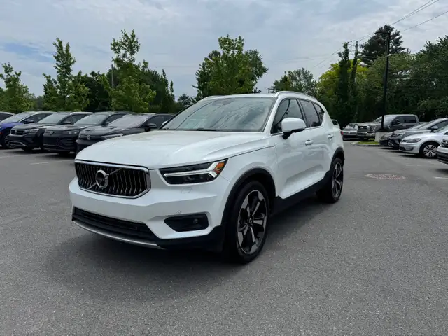 2021 Volvo XC40 Inscription