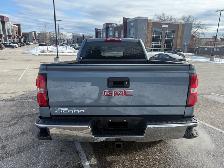 2016 GMC Sierra 1500 4WD – 5.3L V8 – ONLY 96,900 KMS – CLEAN CAR - Photo 2