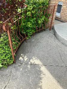 Metal Railing - Photo 2