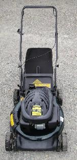 YARDWORKS REAR BAG GAS LAWNMOWER - Photo 3
